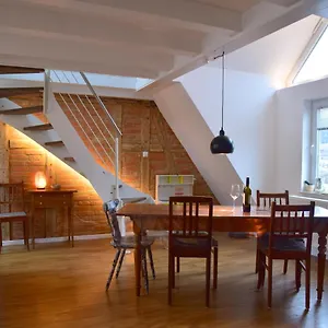 Wunderschone Helle Wohnung, 10 Min Zum Zentrum Apartment Stuttgart
