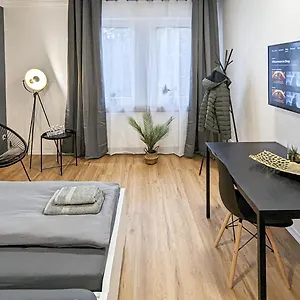Alfa 4 8 Personen Tv Wifi Wm I 4br 7beds I 8 People I Kitchen L Bathroom *