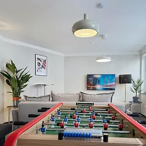 Retreat Games & Patio *