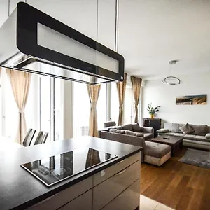 Hochwertig Im Herzen Stuttgarts Apartment *