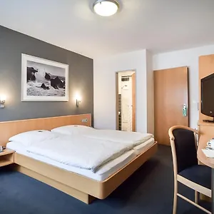 Mautner Airport Und Messehotel 3* Stuttgart