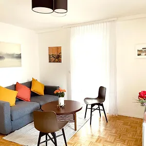 Apartment Neues, Stillvoll Eingerichtetes Mit Wintergarten Und Terrasse Stuttgart