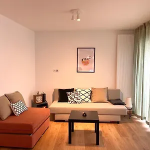 Modernes Origami Maisonette-apartment In Zentrum Apartment *