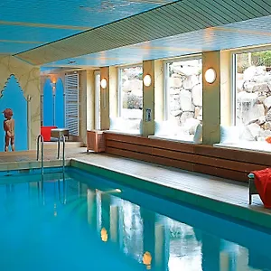 Azenberg Hotel 4*