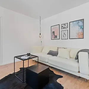 Bestlage Am Hoelderlinplatz Apartment