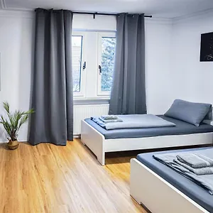 Alfa 4 4br Tv Wifi Wm Nahe Wasen & Daimler L 7beds I 8 People I Kitchen L Bathroom Apartment *