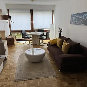 Apartment Enis - Biete Wunderschoenes Moebliertes An Stuttgart