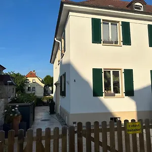 Altes Stadthaus Mit Garten Und Gewolbekeller Holiday home Stuttgart