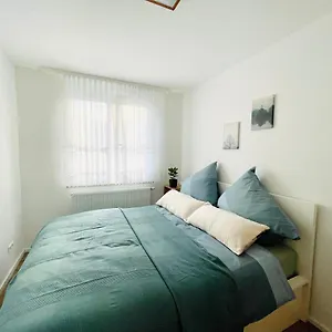 Frisch Renoviertes Und Charmantes Apartment Stuttgart