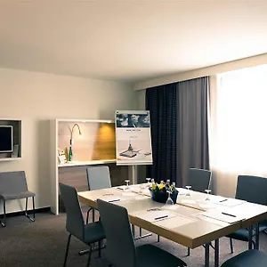 Mercure Airport Messe Hotell 4*